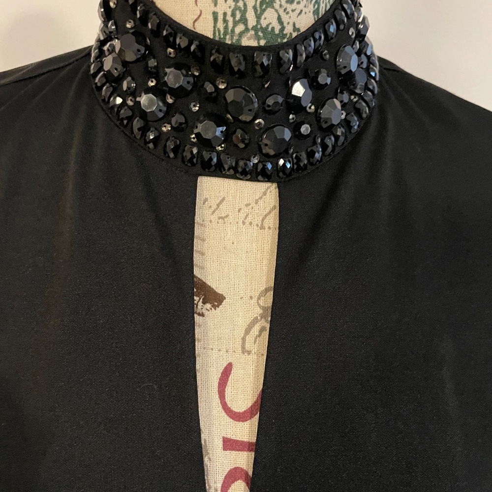 RED VALENTINO - Blouse with Beading and Keyhole - Picture 2 of 6